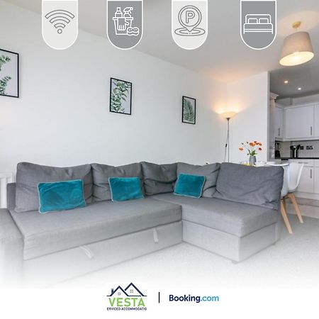 Two Bedrooms Apartment By Vesta Serviced Accommodation & Short Lets Hatfield With Free Wifi Hatfield (Hertfordshire) Exterior foto