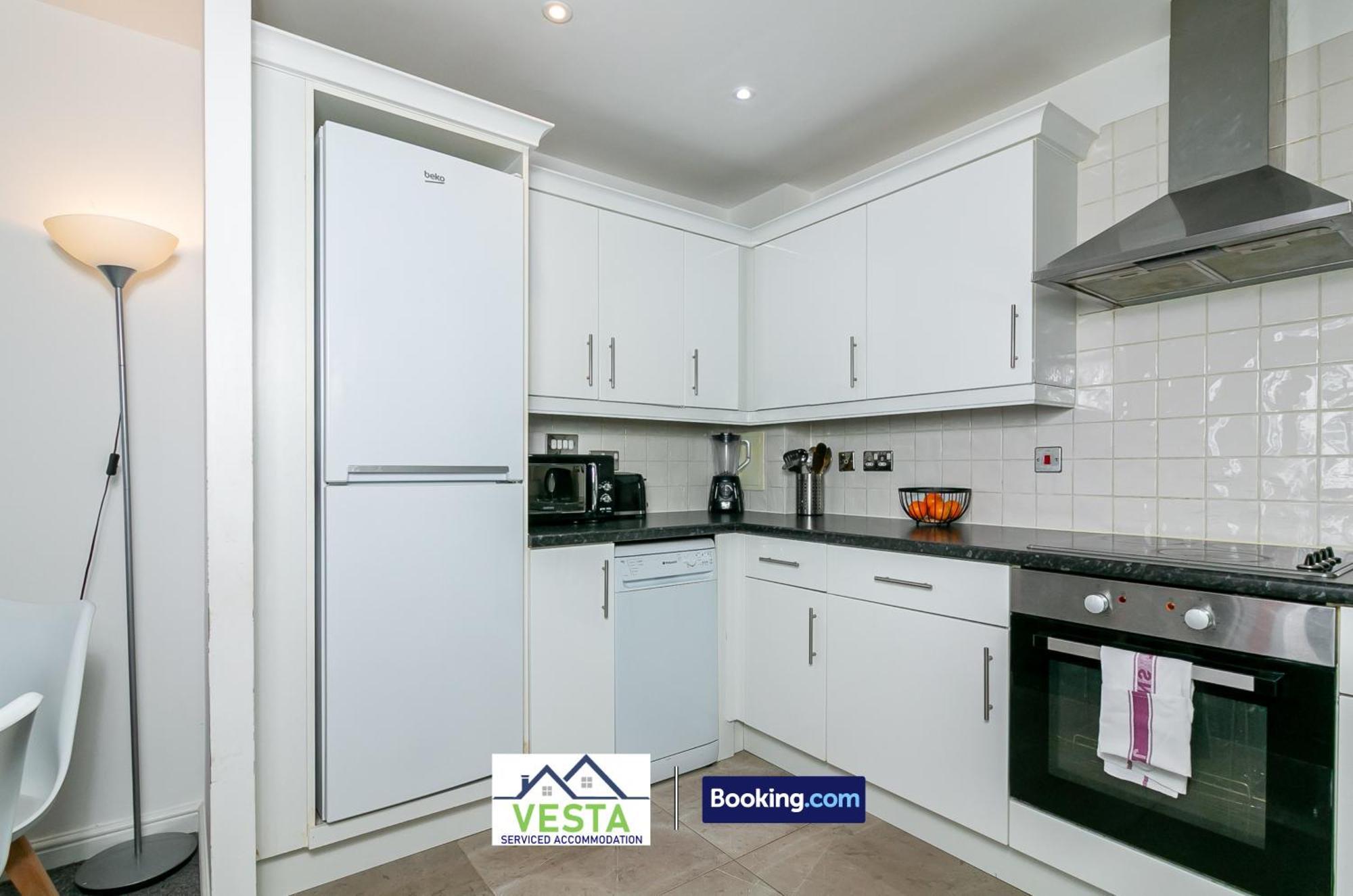 Two Bedrooms Apartment By Vesta Serviced Accommodation & Short Lets Hatfield With Free Wifi Hatfield (Hertfordshire) Exterior foto