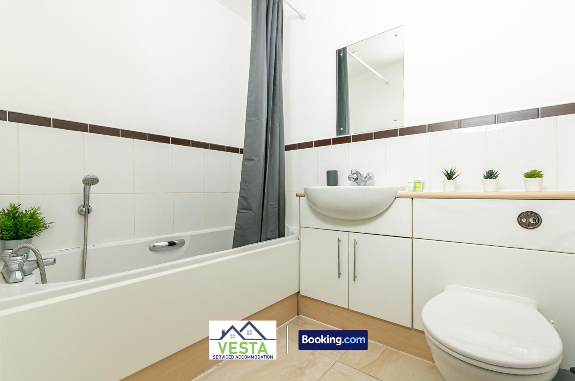 Two Bedrooms Apartment By Vesta Serviced Accommodation & Short Lets Hatfield With Free Wifi Hatfield (Hertfordshire) Exterior foto